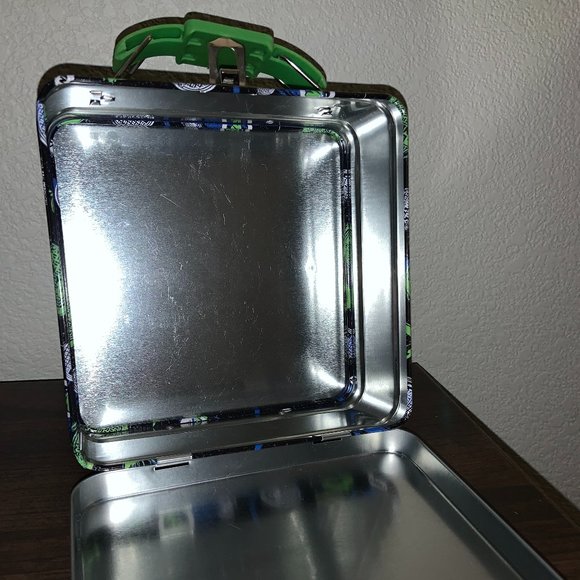 Teenage Mutant Ninja Turtle Tin Box - Picture 5 of 7